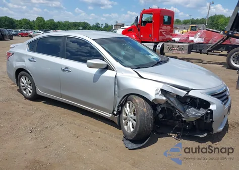 2015 Nissan Altima 2.5 S из США, поврежденный, VIN 1N4AL3AP5FC598138